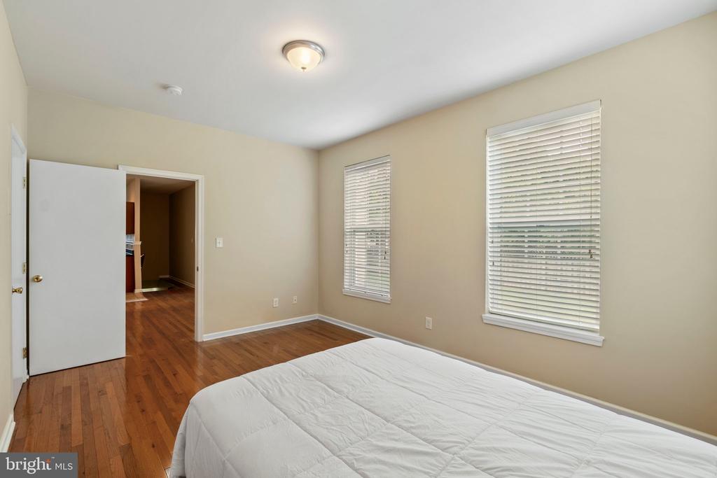 5 REDBUD COURT