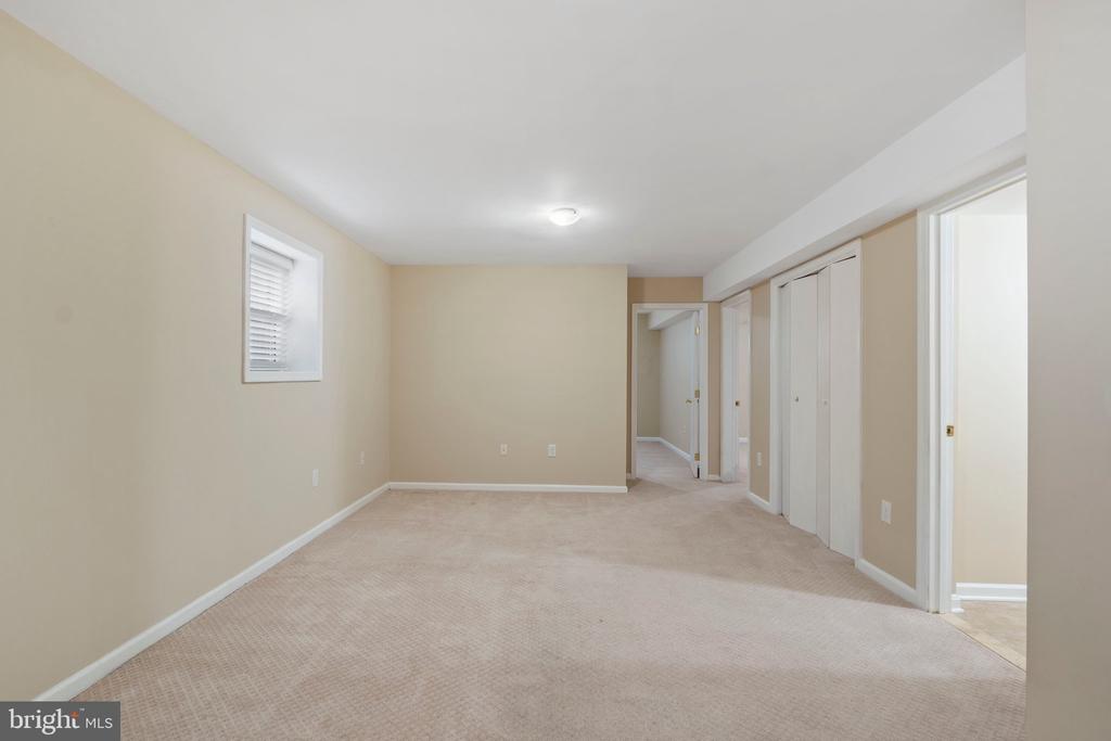 5 REDBUD COURT