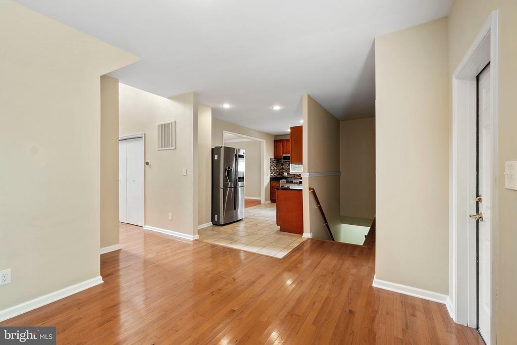 5 REDBUD COURT