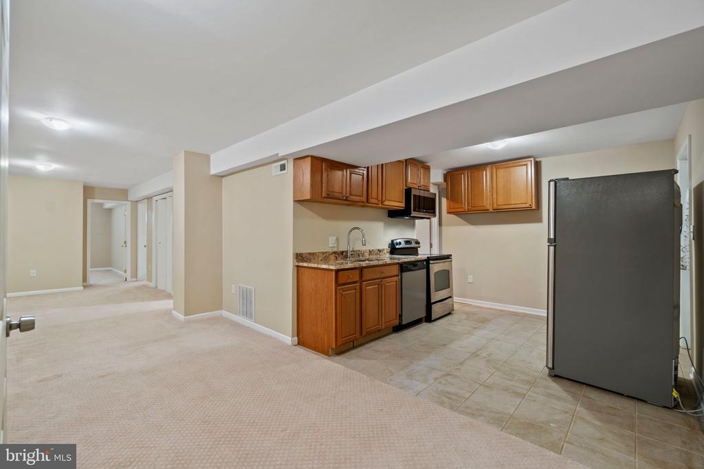 5 REDBUD COURT