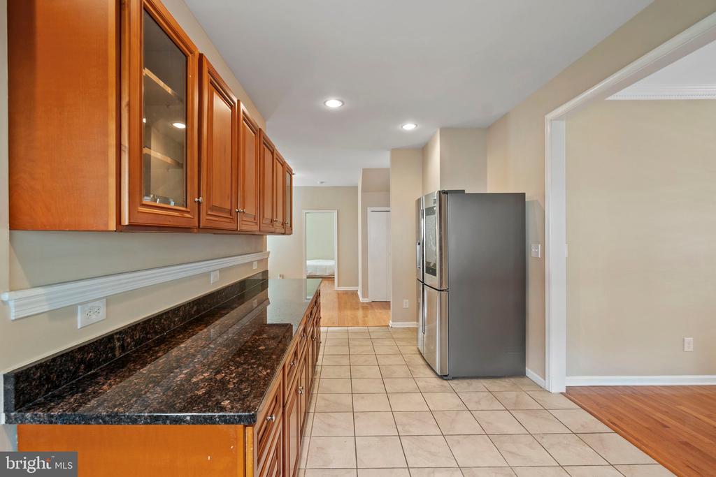 5 REDBUD COURT