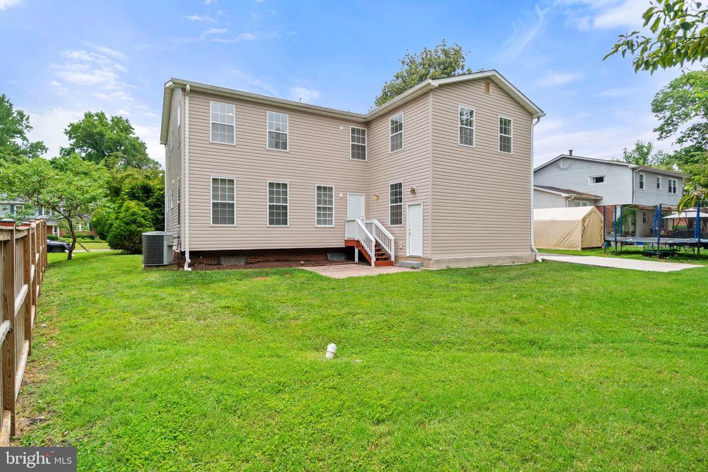 5 REDBUD COURT