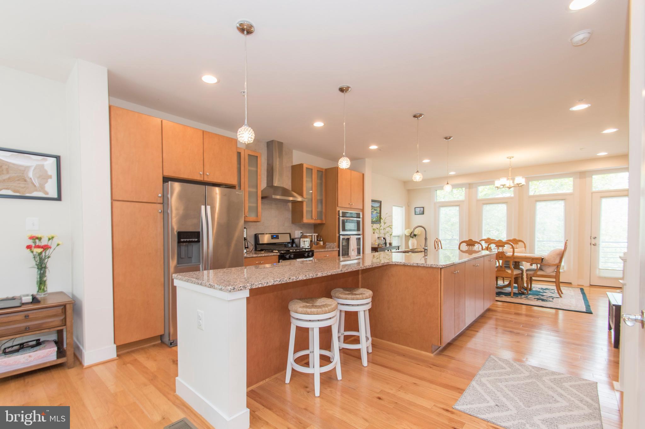 908 KING FARM BOULEVARD