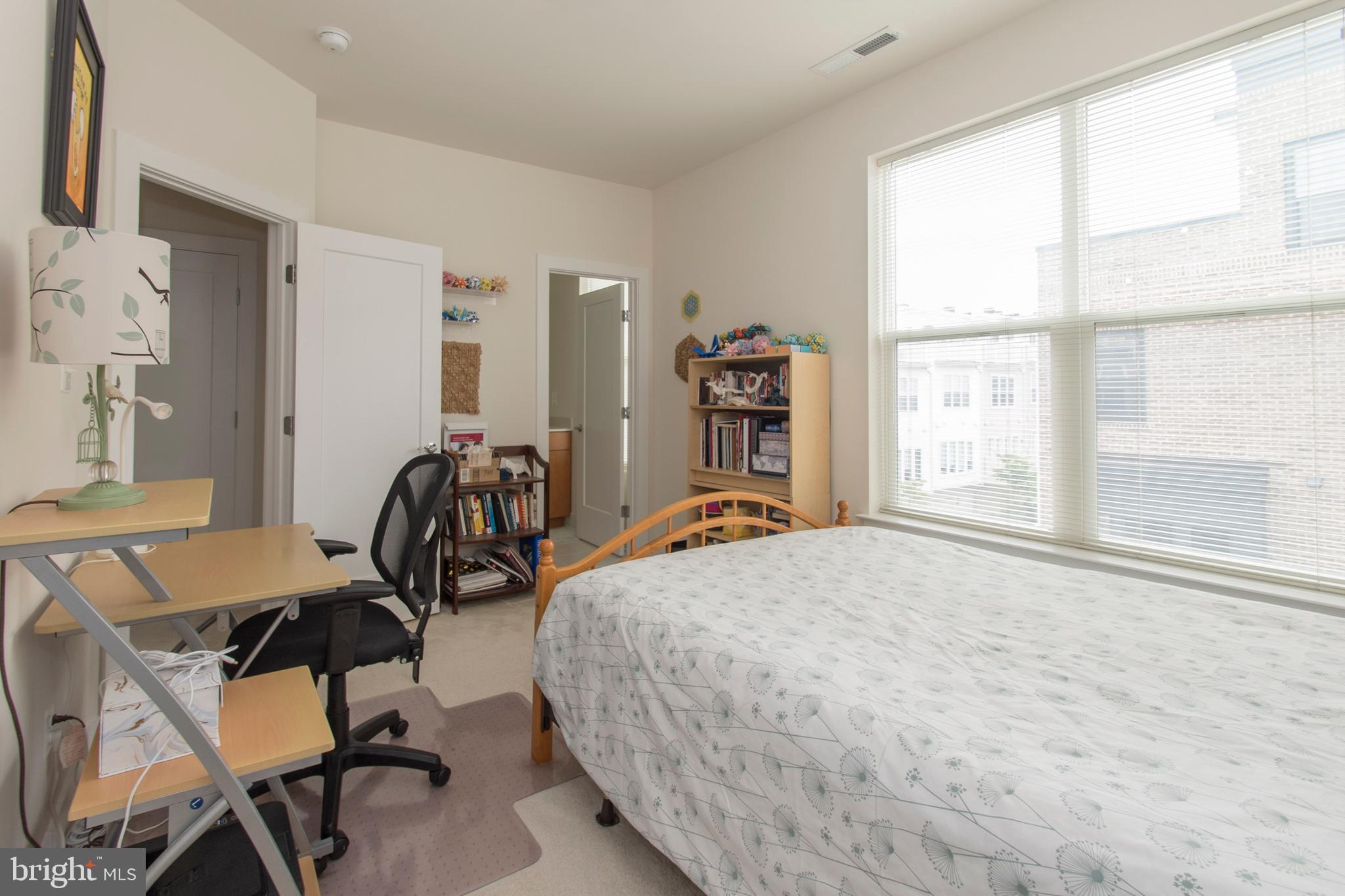 908 KING FARM BOULEVARD