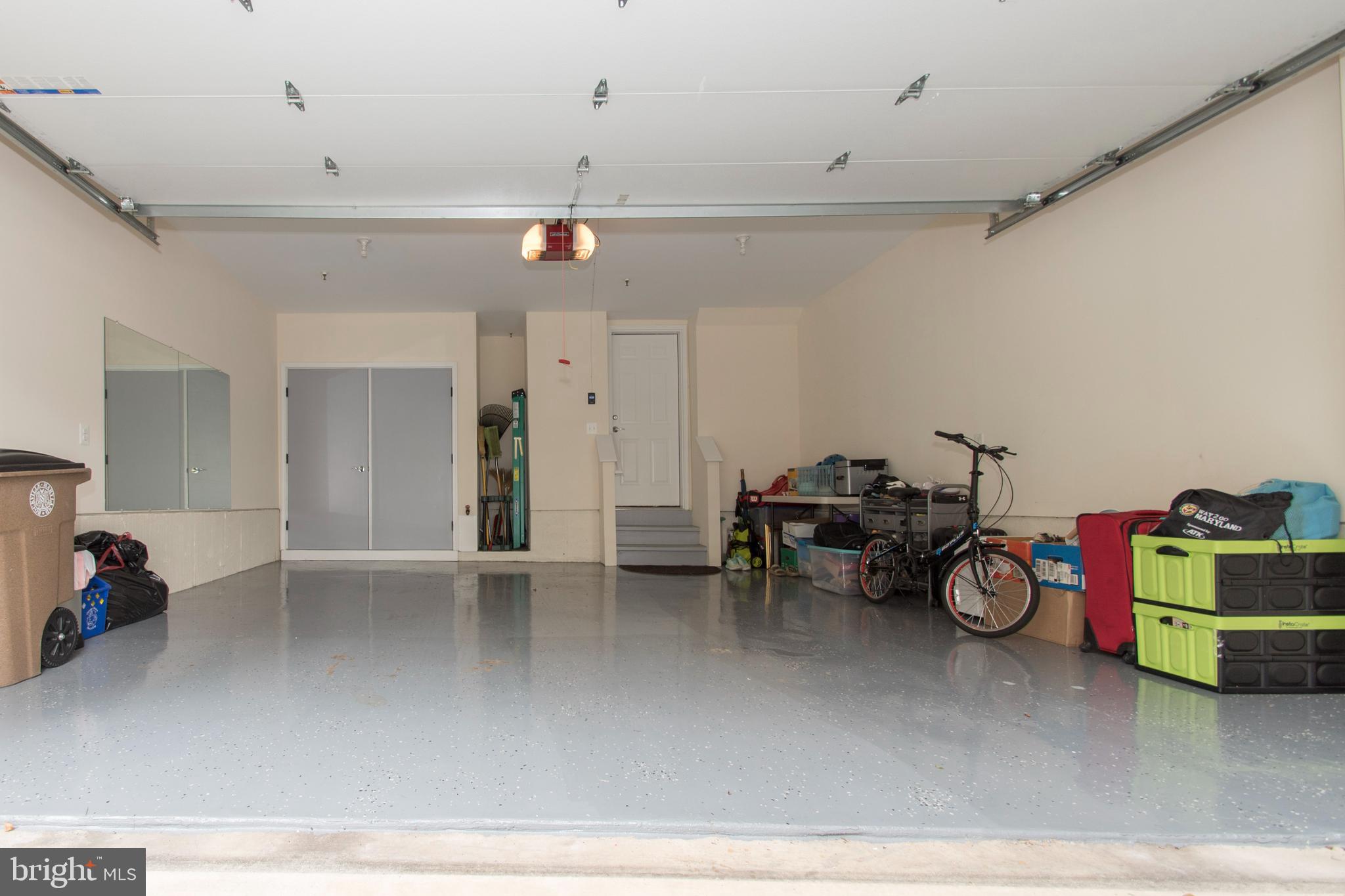 908 KING FARM BOULEVARD