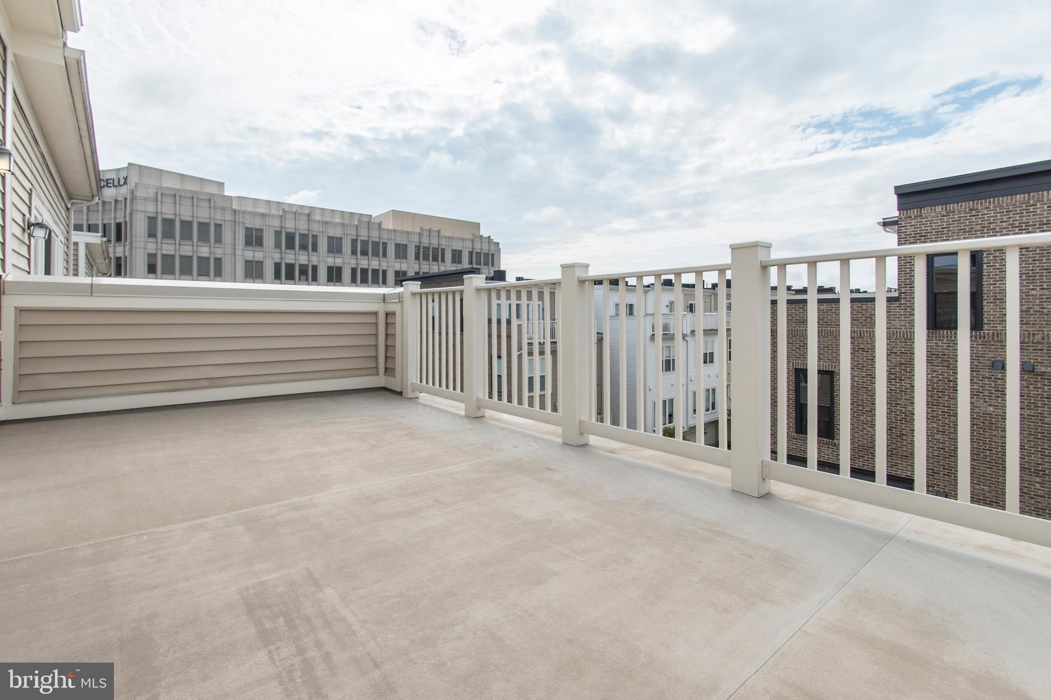 908 KING FARM BOULEVARD