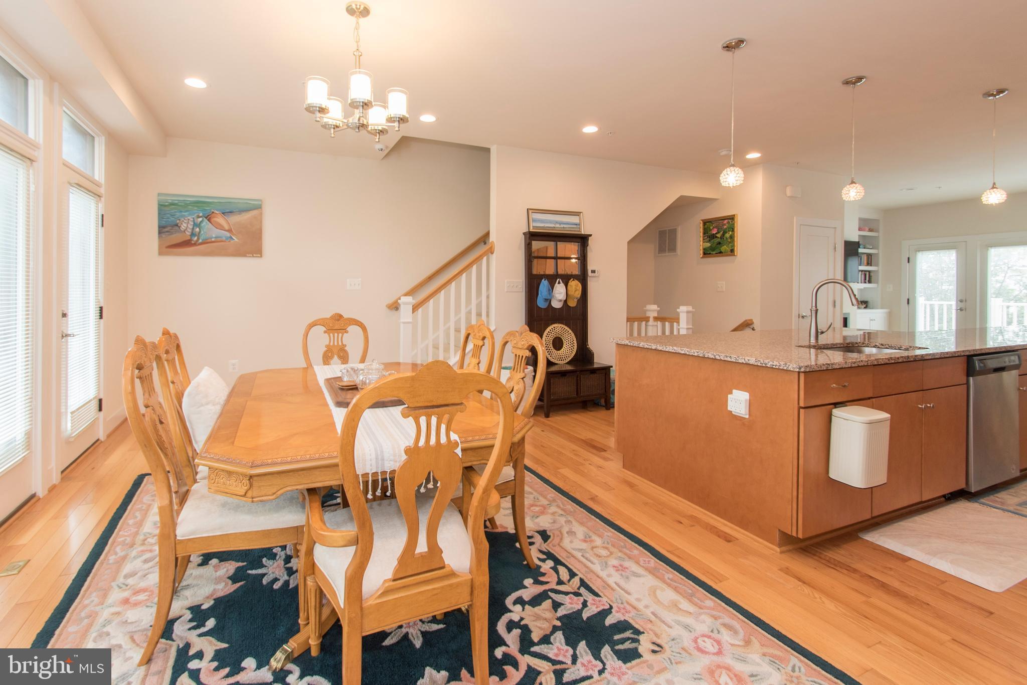 908 KING FARM BOULEVARD