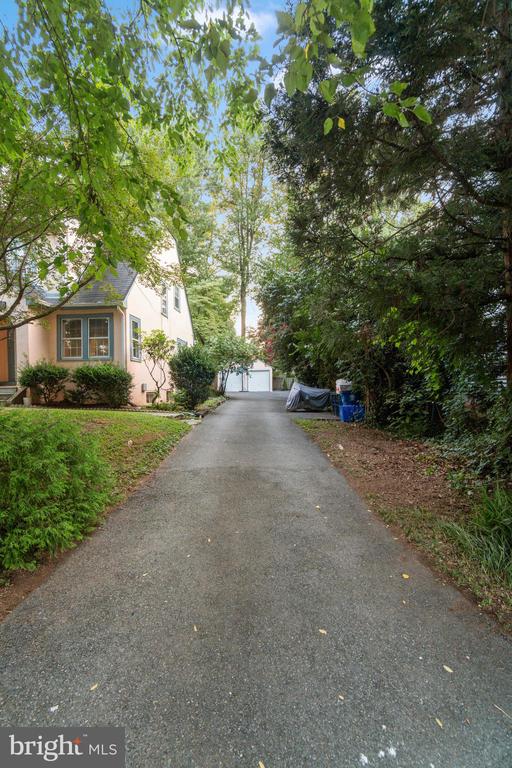 9012 OLD GEORGETOWN ROAD