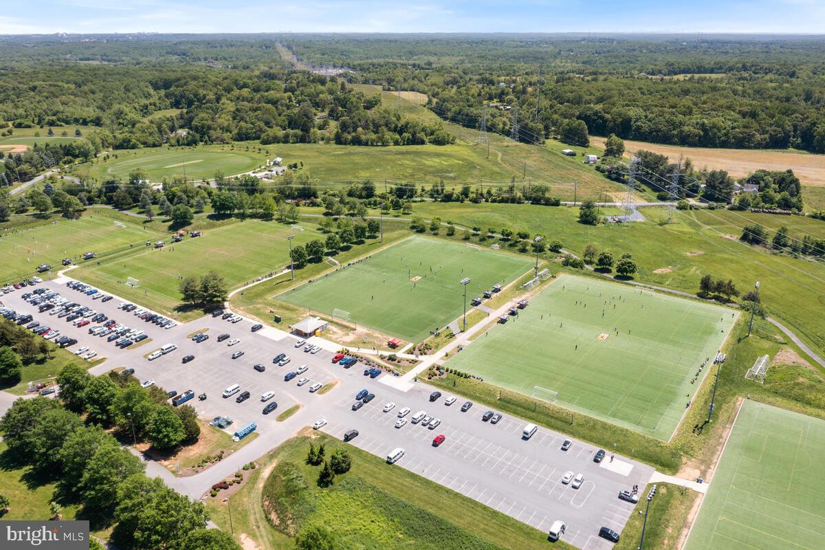 18606 HARVEST SCENE COURT