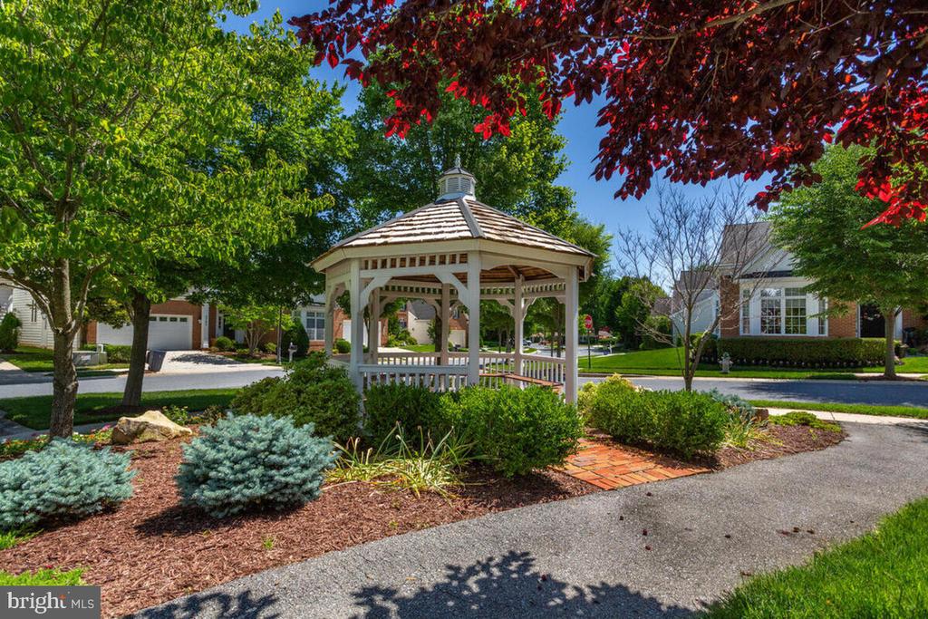 3578 GLENEAGLES DRIVE 33-A