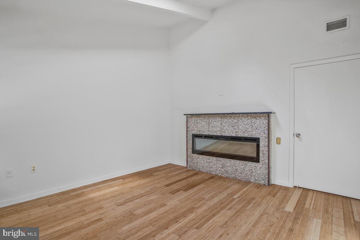 3578 GLENEAGLES DRIVE 33-A