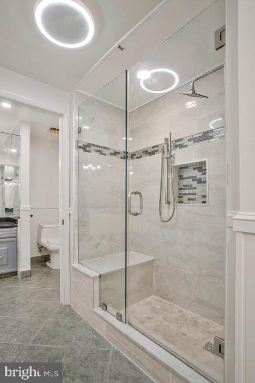 3578 GLENEAGLES DRIVE 33-A
