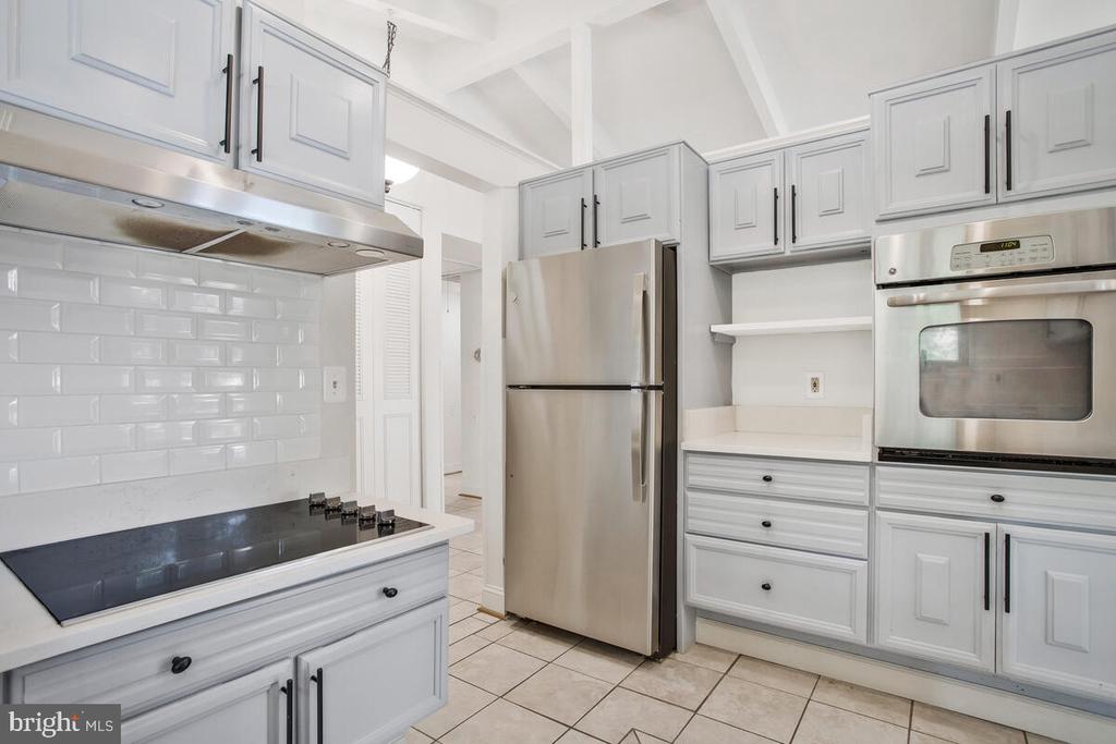 3578 GLENEAGLES DRIVE 33-A