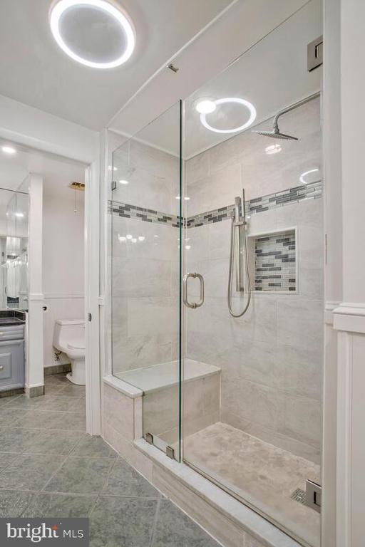 3578 GLENEAGLES DRIVE 33-A