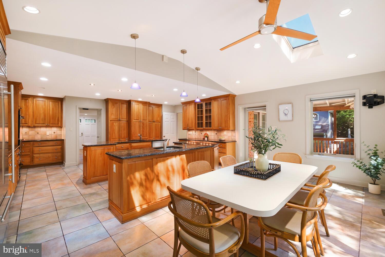11409 Marcliff Rd