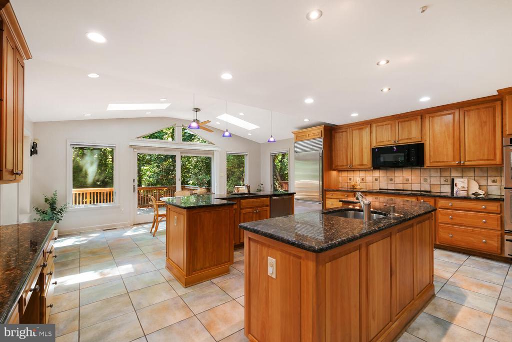 11409 Marcliff Rd