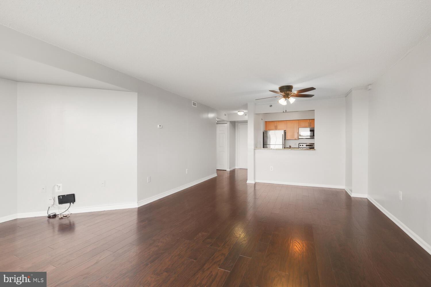 10101 Grosvenor Pl #1704