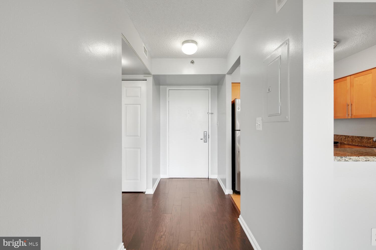 10101 Grosvenor Pl #1704