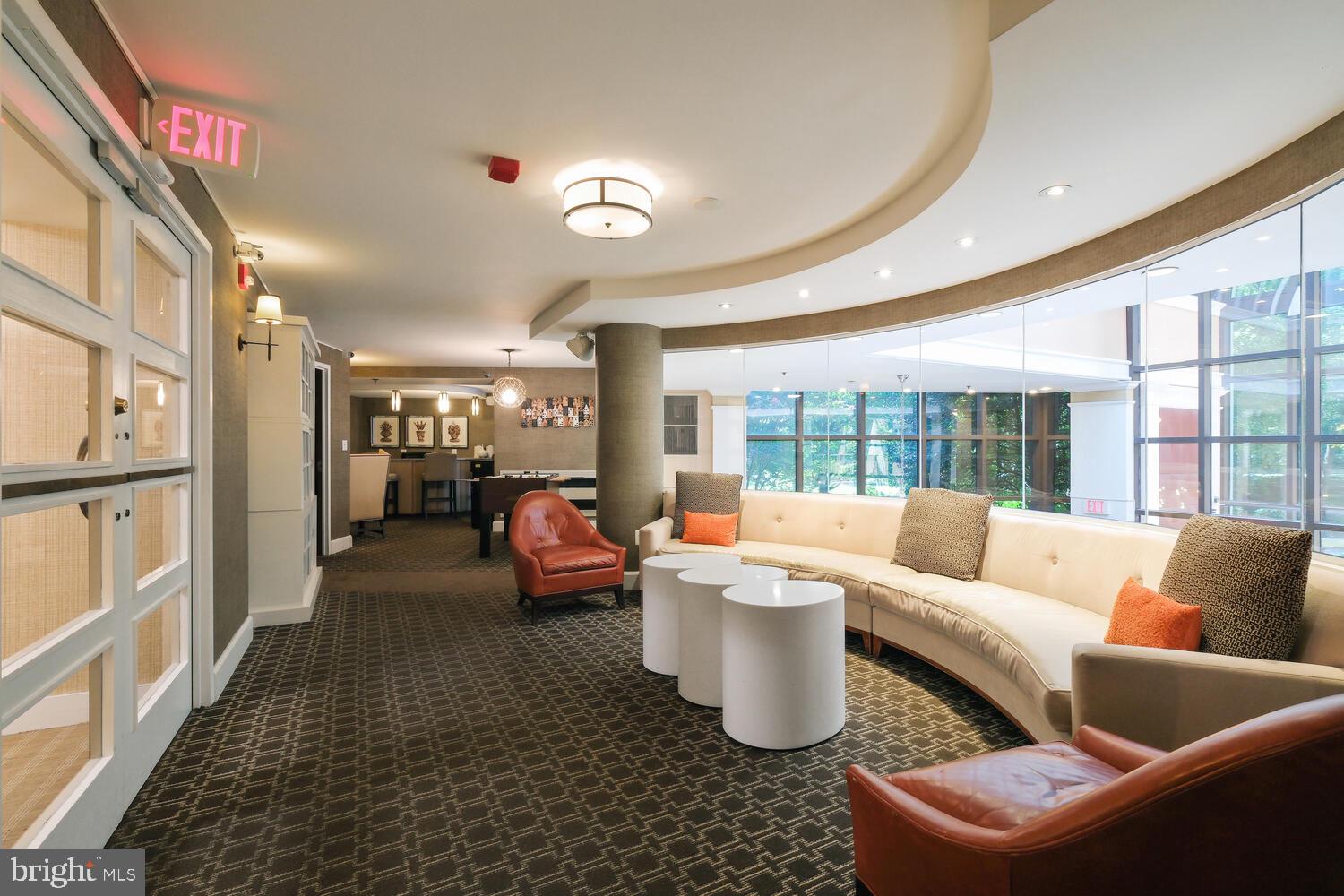 10101 Grosvenor Pl #1704