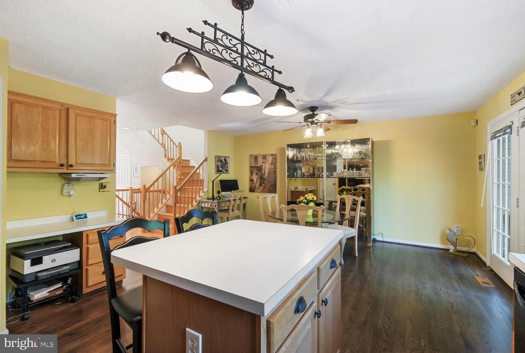 10108 Vanderbilt Cir