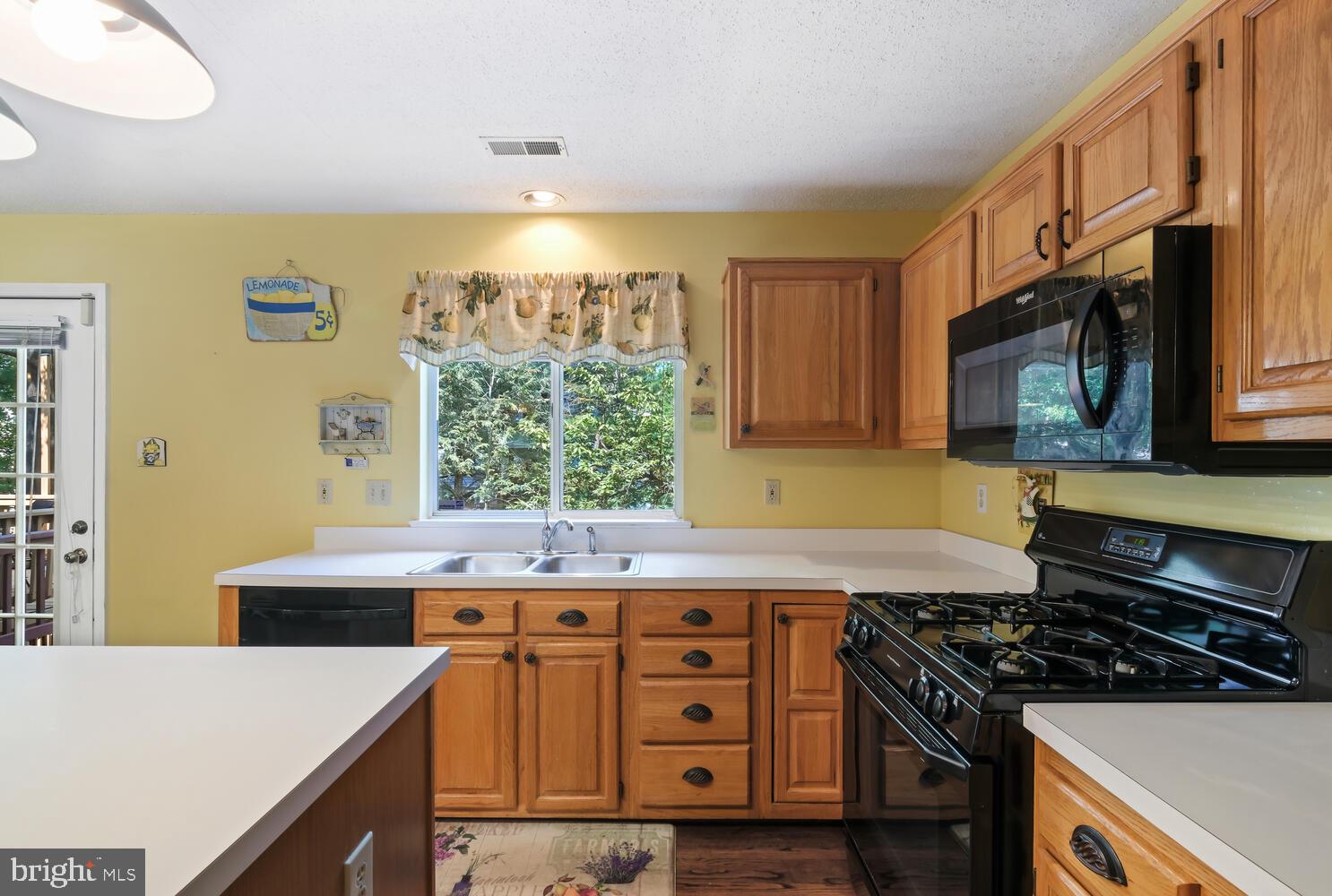 10108 Vanderbilt Cir