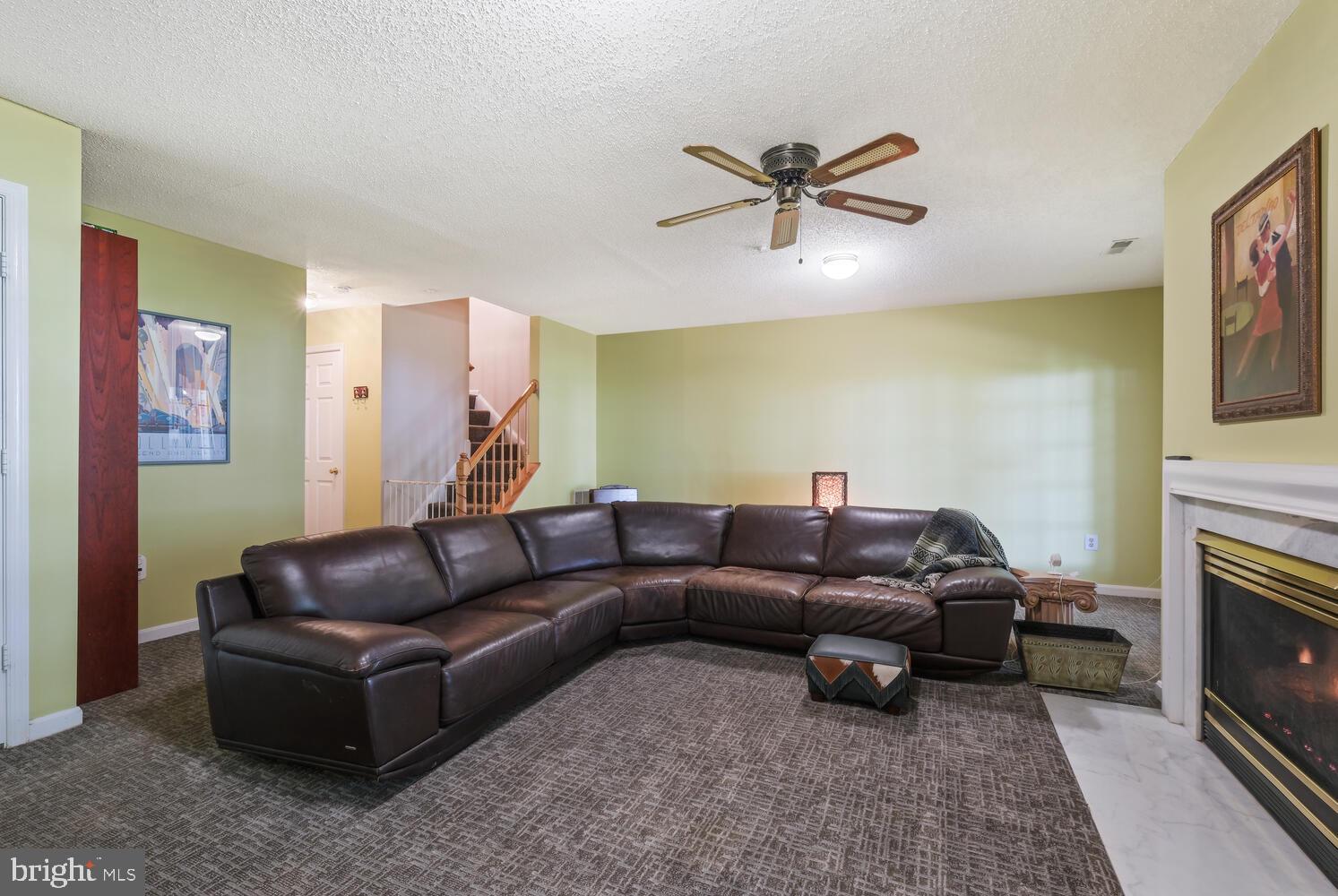 10108 Vanderbilt Cir