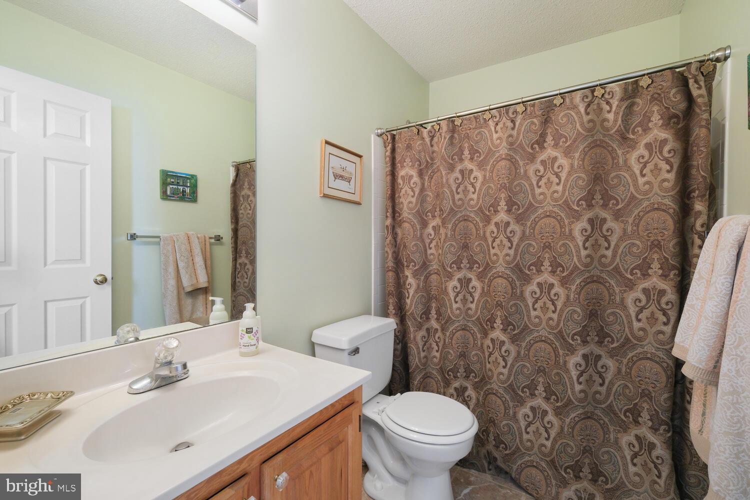 10108 Vanderbilt Cir