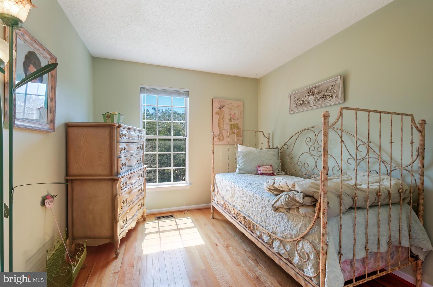 10108 Vanderbilt Cir