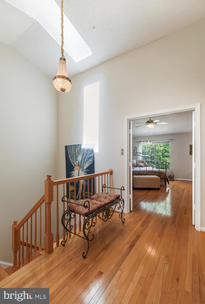 10108 Vanderbilt Cir