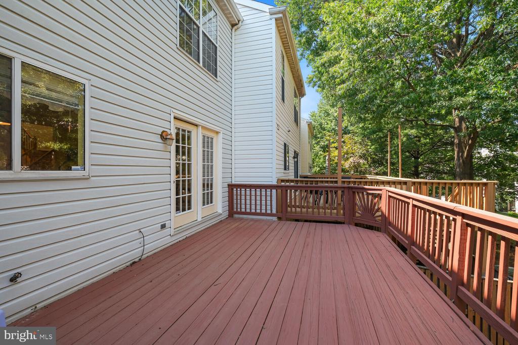 10108 Vanderbilt Cir