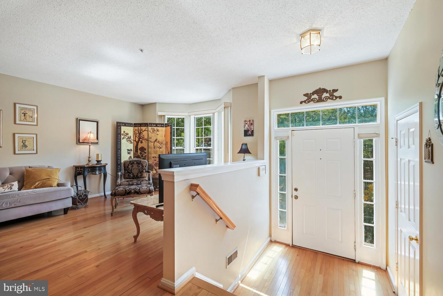 10108 Vanderbilt Cir