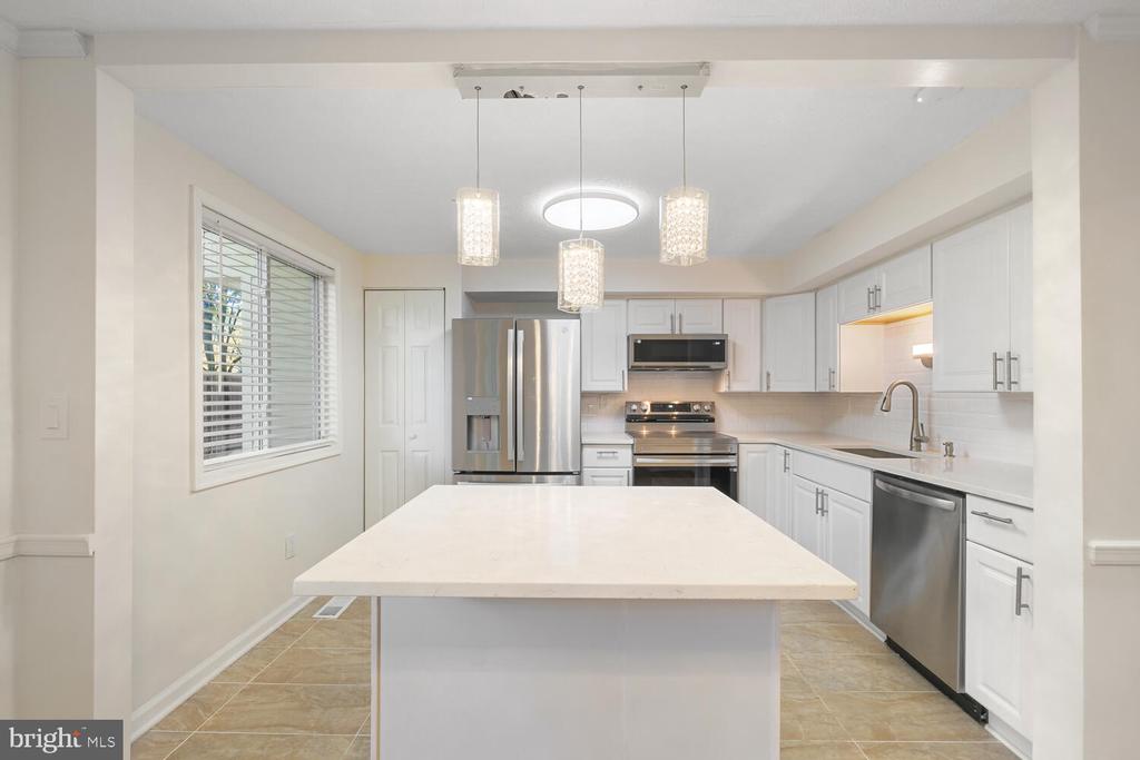 154 Lamont Ln