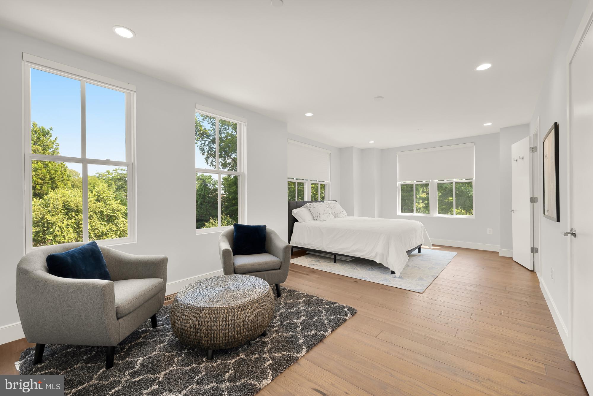 590 BROOKES RIDGE COURT