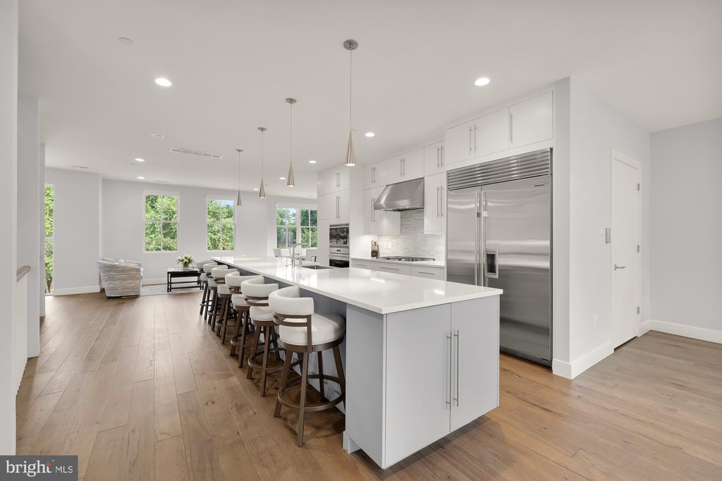 590 BROOKES RIDGE COURT