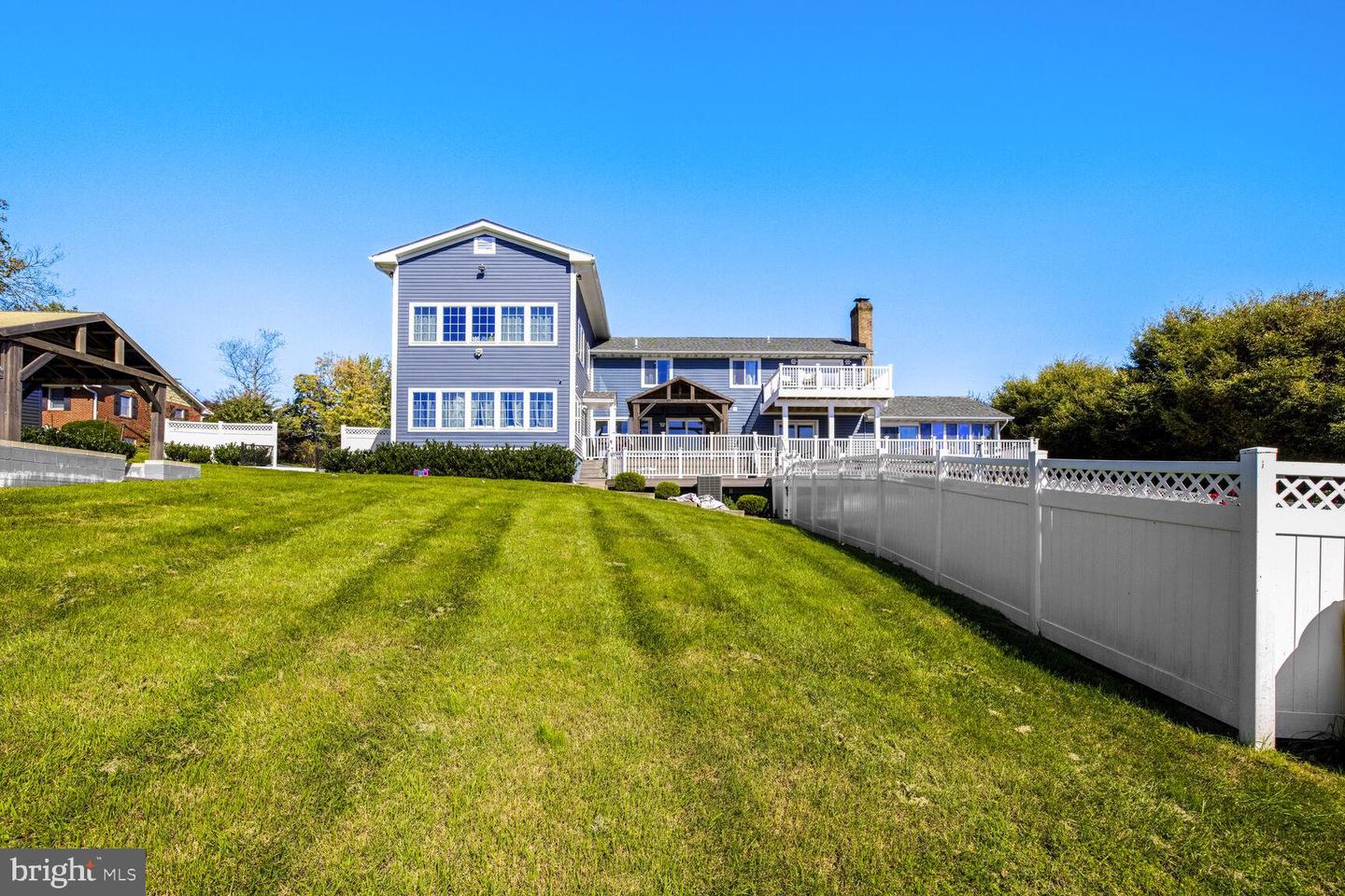 9440 Damascus Rd