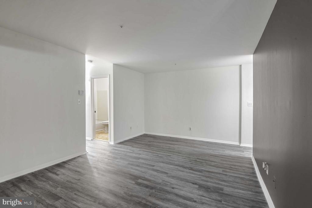 7909 Coriander Dr #303
