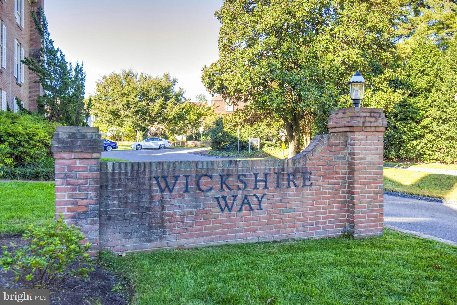 11015 WICKSHIRE WAY M-2