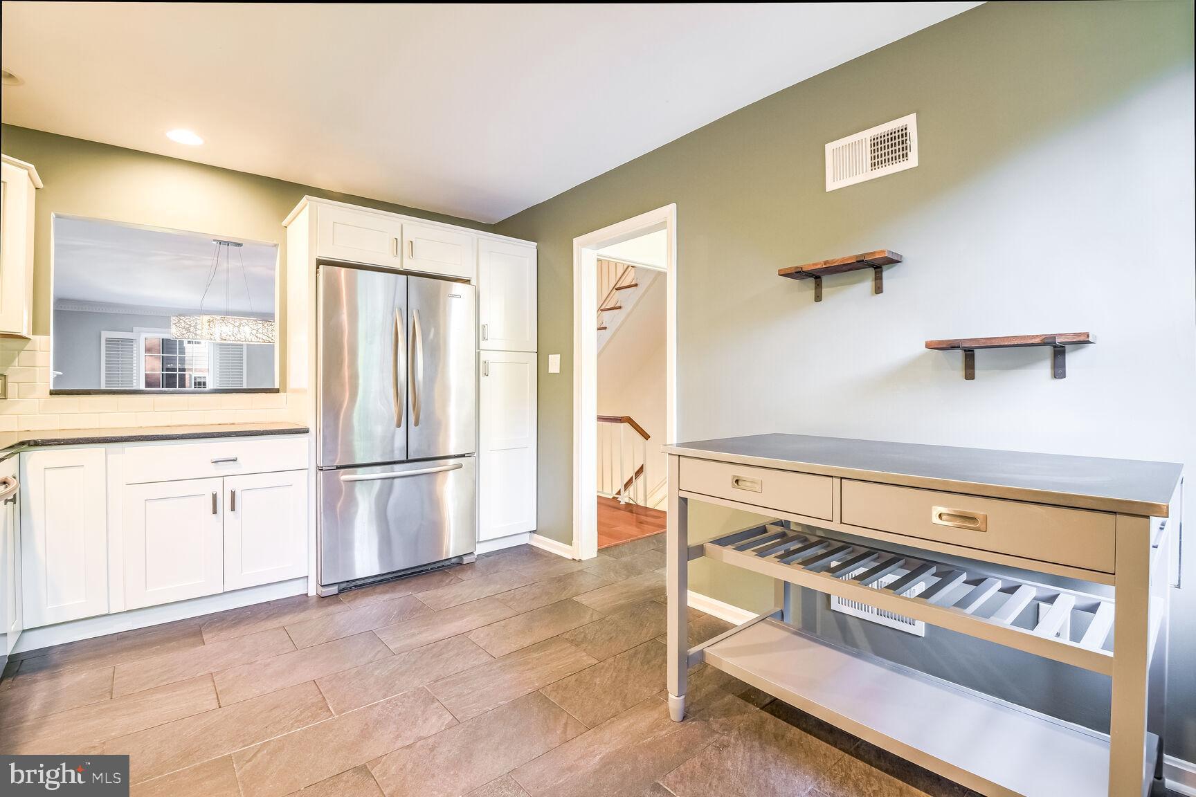 11015 WICKSHIRE WAY M-2