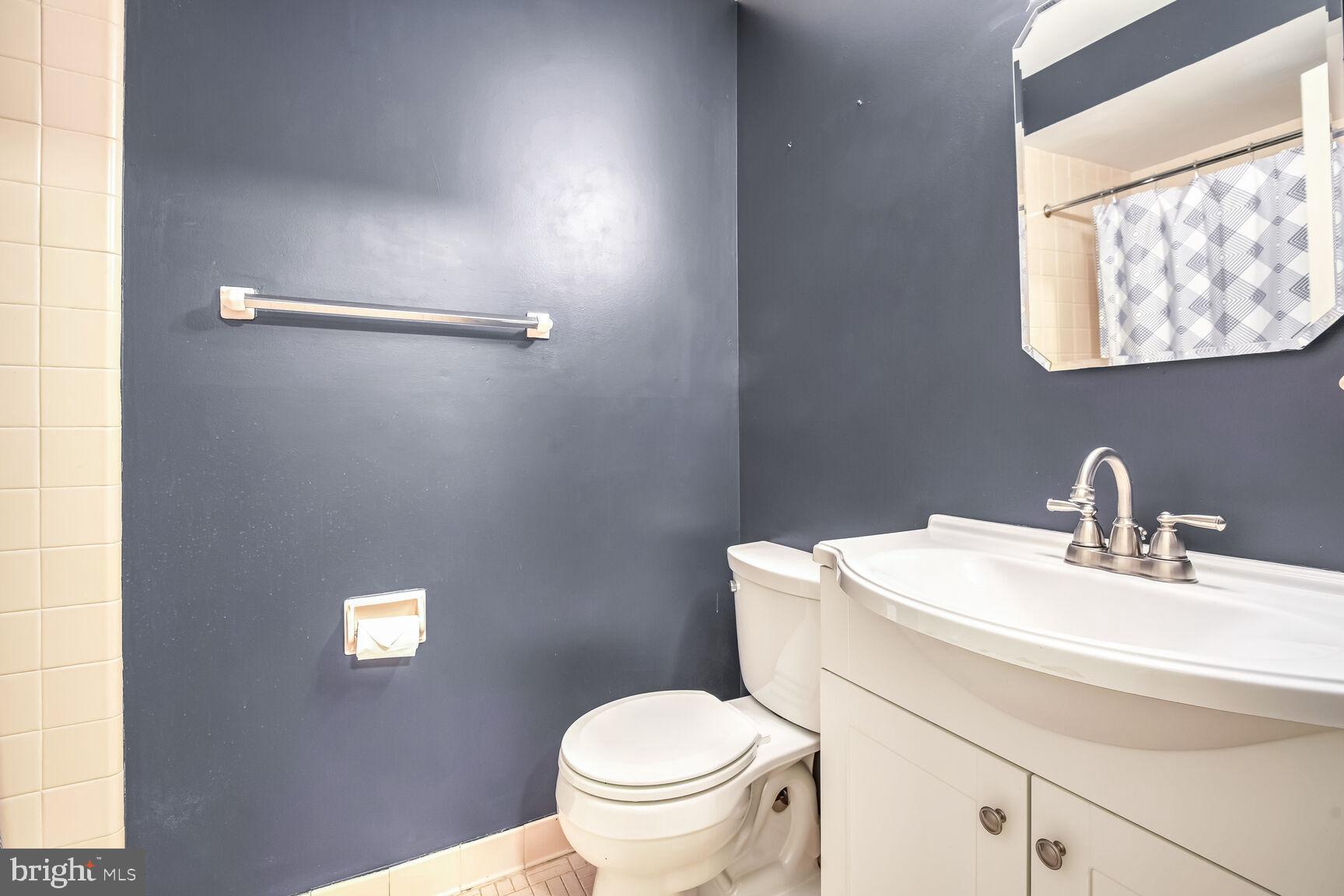 11015 WICKSHIRE WAY M-2