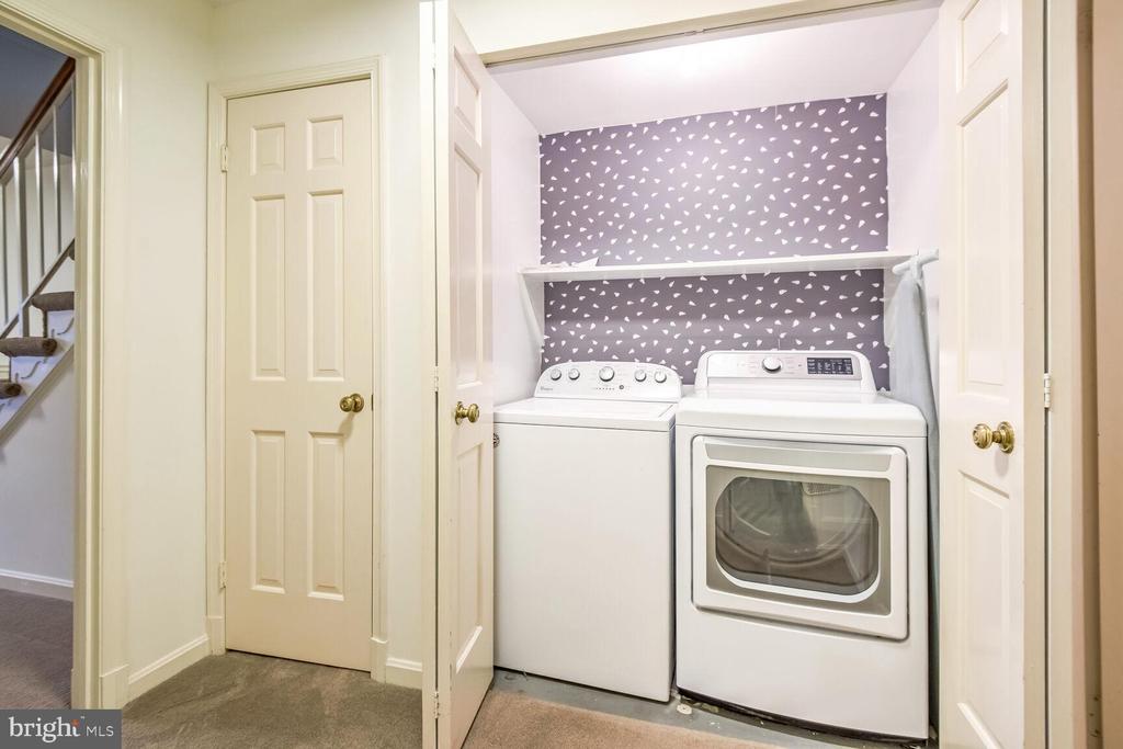 11015 WICKSHIRE WAY M-2