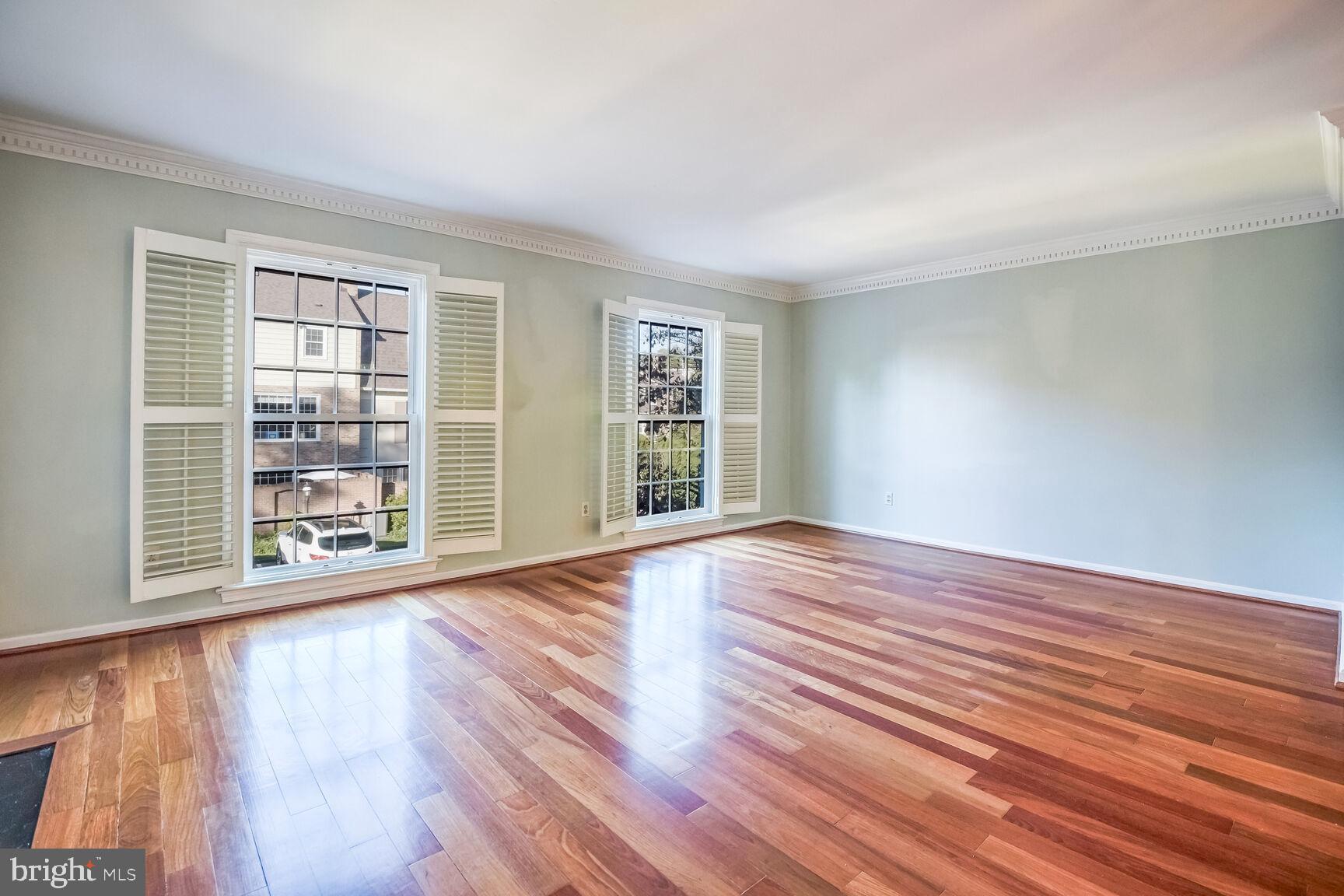 11015 WICKSHIRE WAY M-2