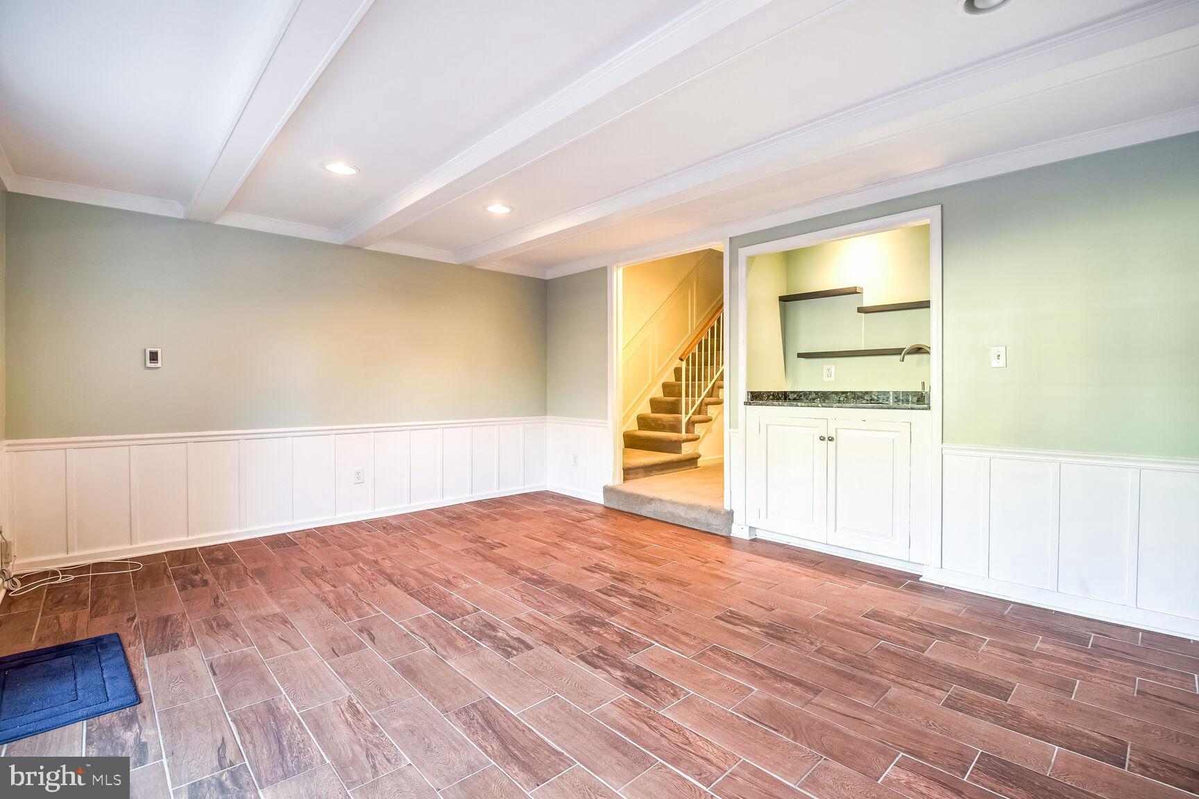 11015 WICKSHIRE WAY M-2