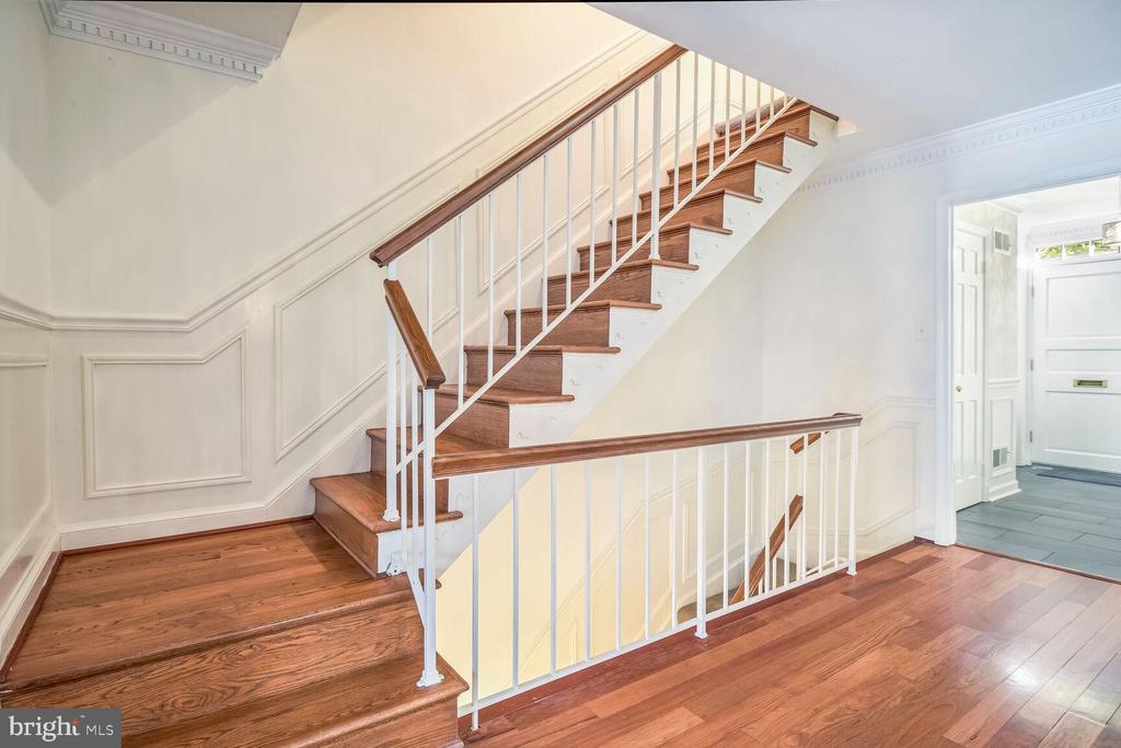 11015 WICKSHIRE WAY M-2