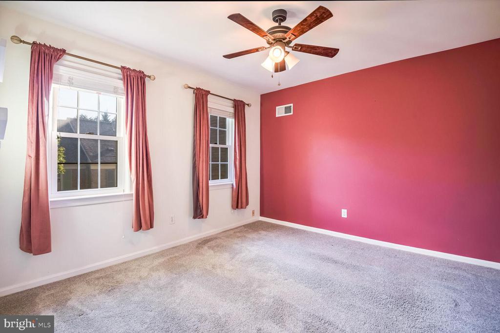 11015 WICKSHIRE WAY M-2