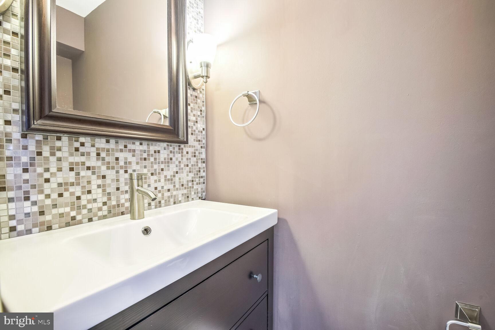 11015 WICKSHIRE WAY M-2