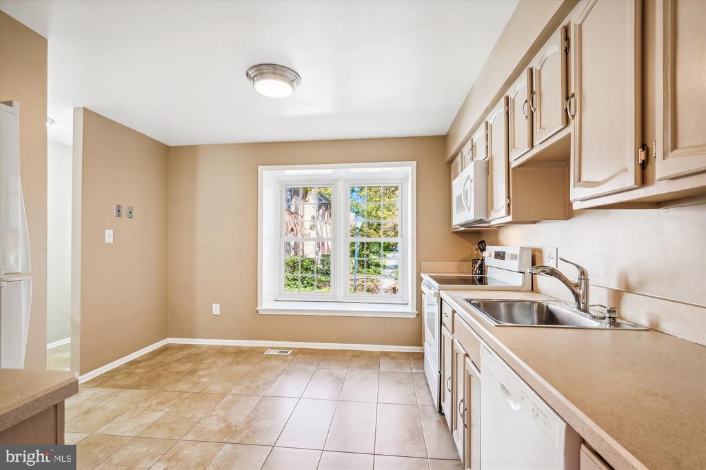 11904 Bargate Ct