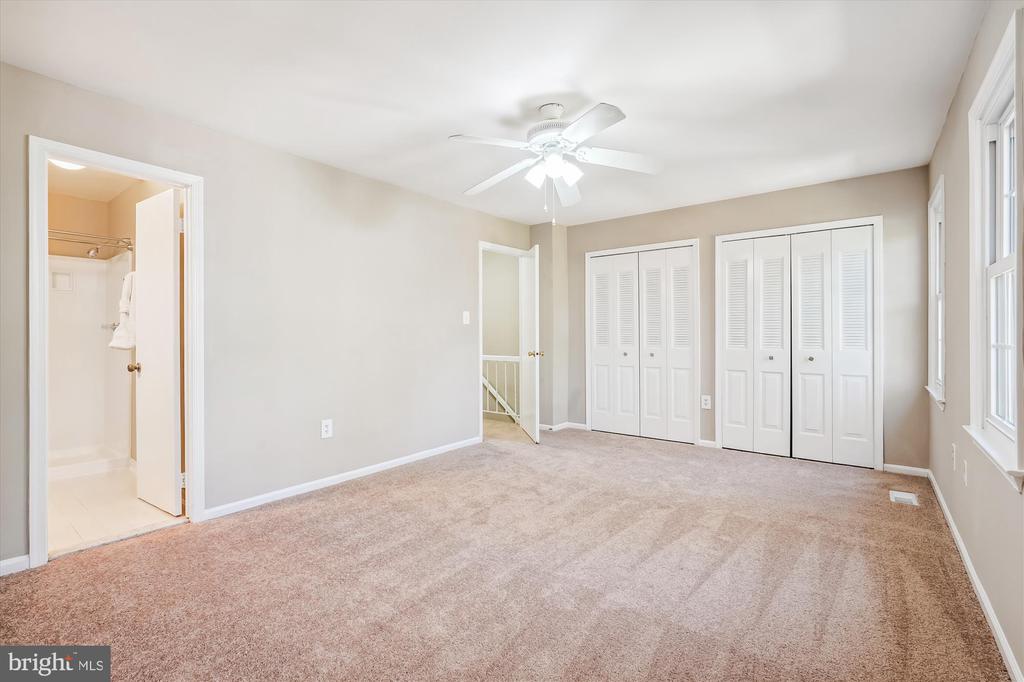11904 Bargate Ct