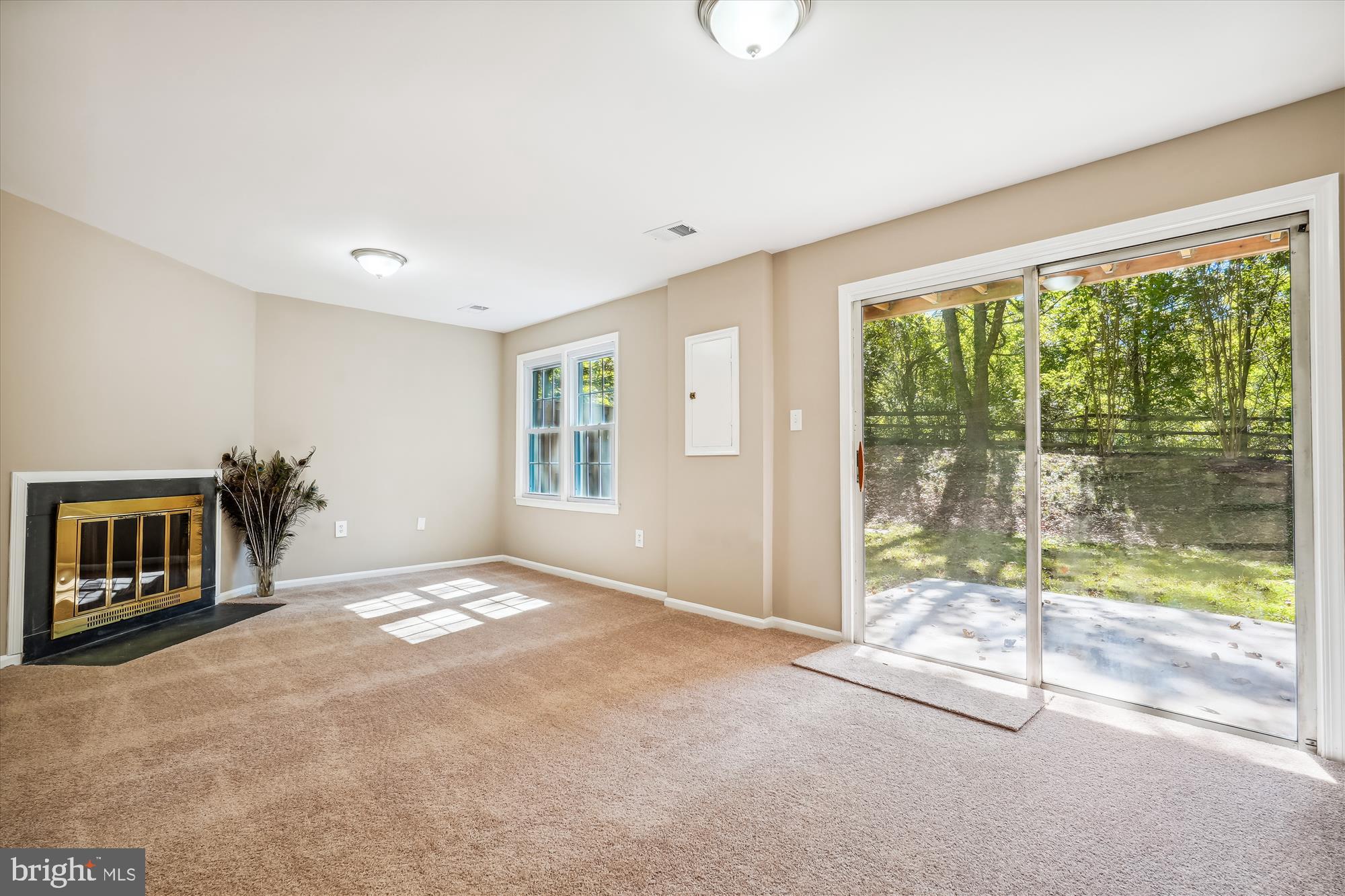 11904 Bargate Ct