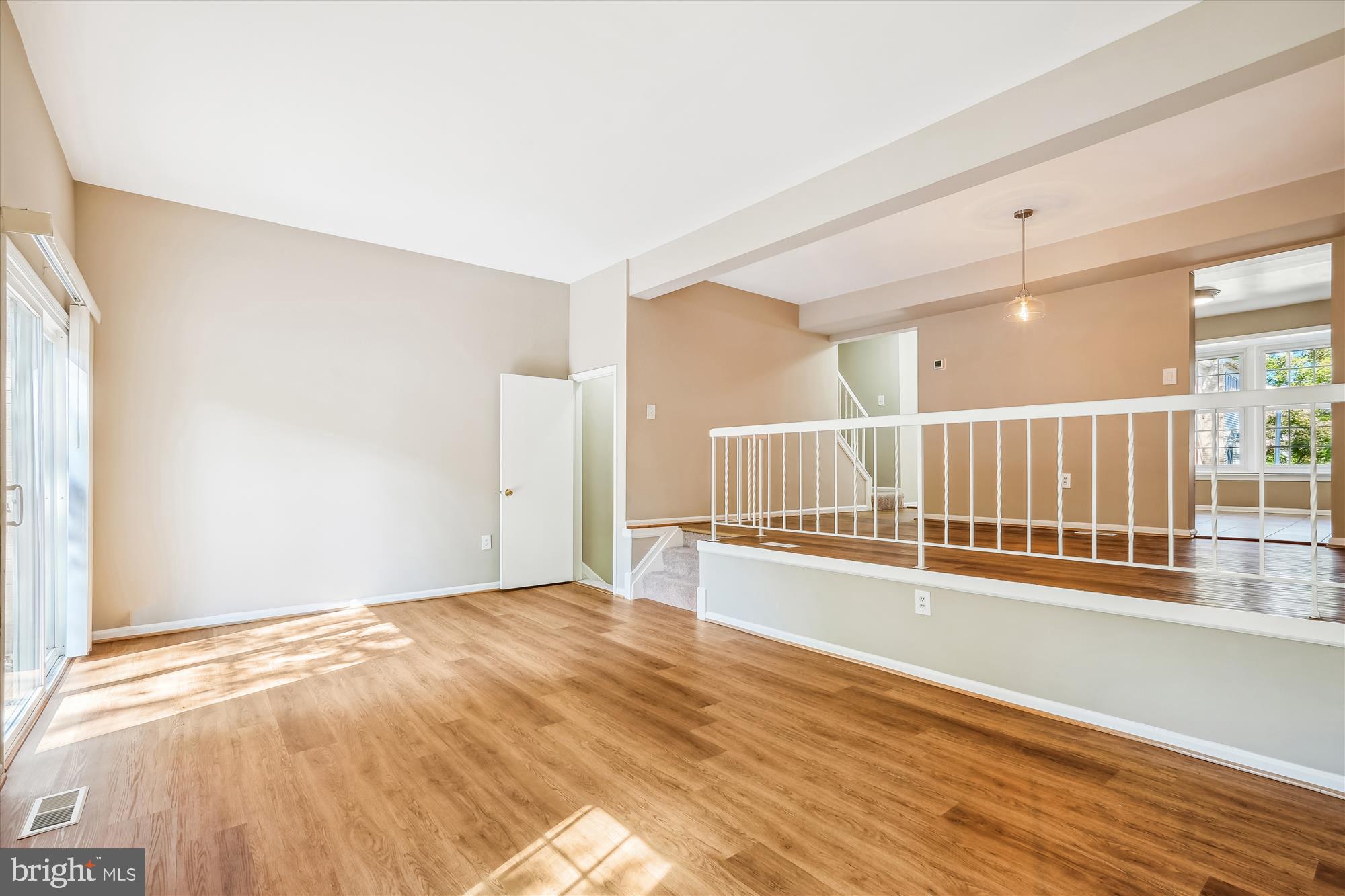 11904 Bargate Ct