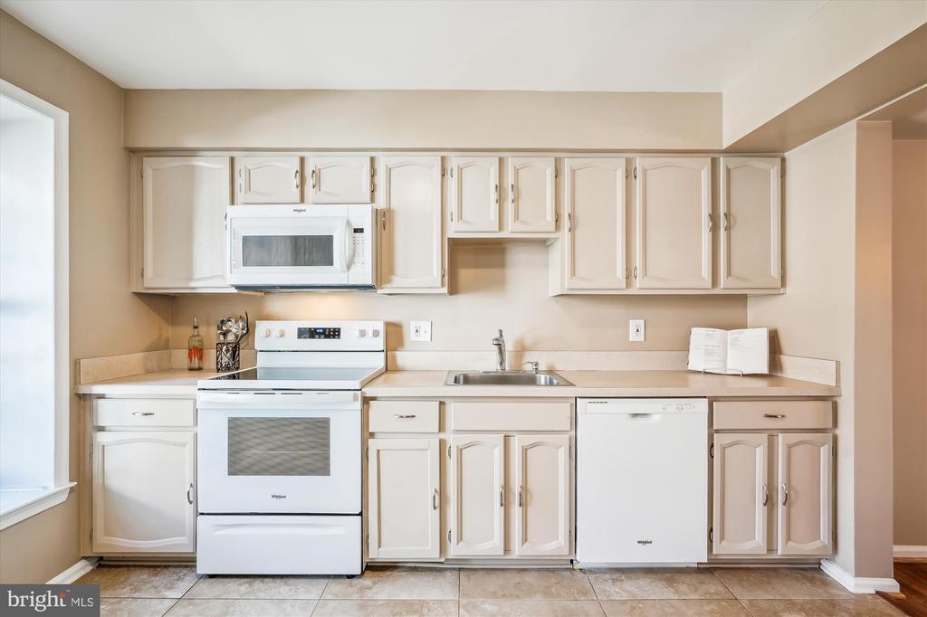 11904 Bargate Ct